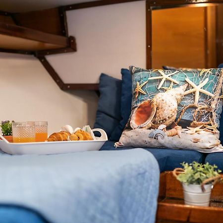 Marta Boat B&B Castelsardo Exterior photo