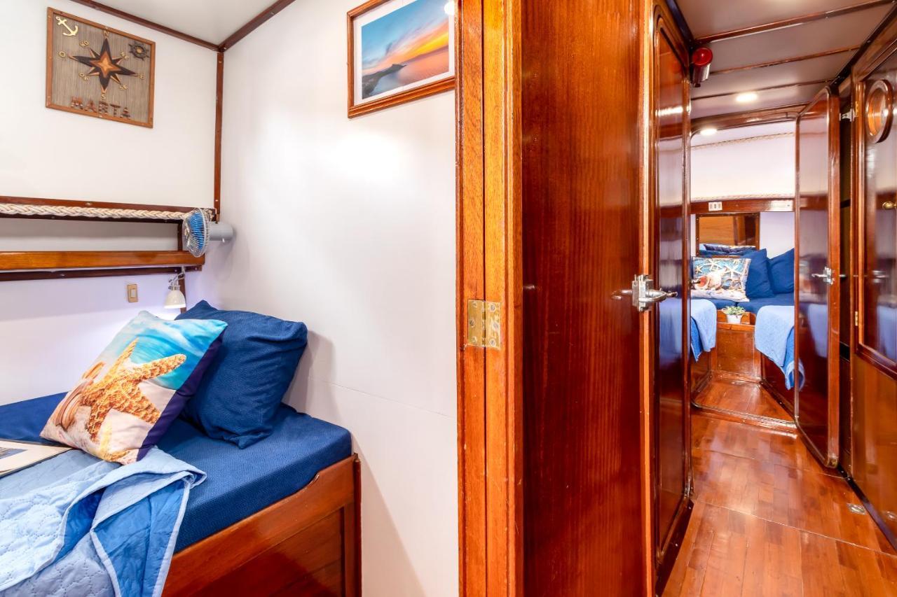 Marta Boat B&B Castelsardo Exterior photo