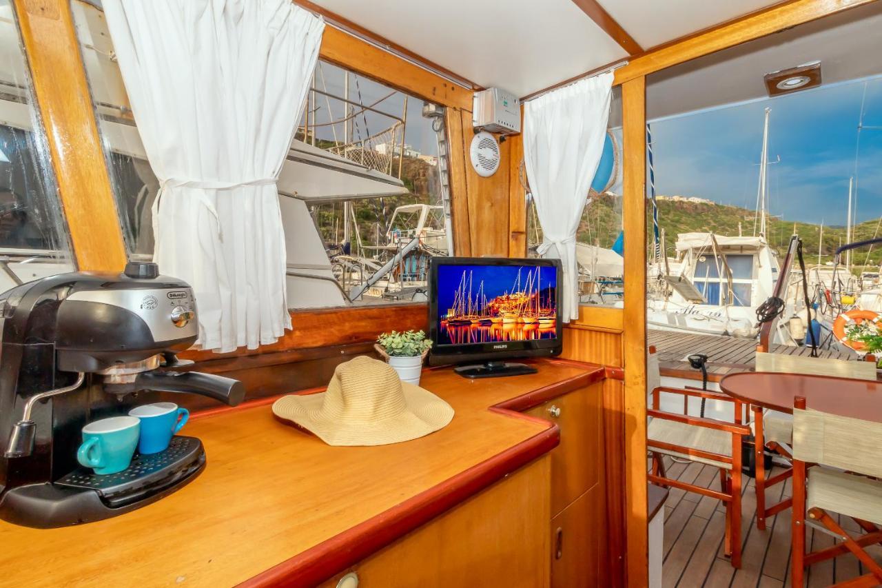 Marta Boat B&B Castelsardo Exterior photo